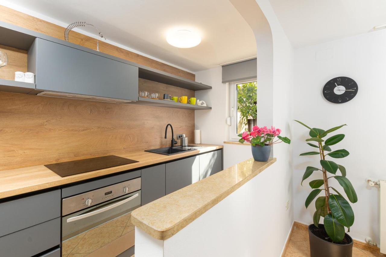 Apartment Dragonja Pola Esterno foto